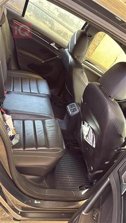 فولكسفاغن جولف R